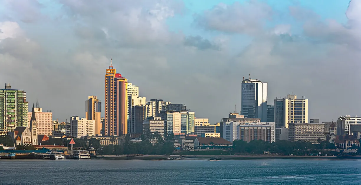 The night life in Dar es Salaam, Rainy Season in Dar es Salaam